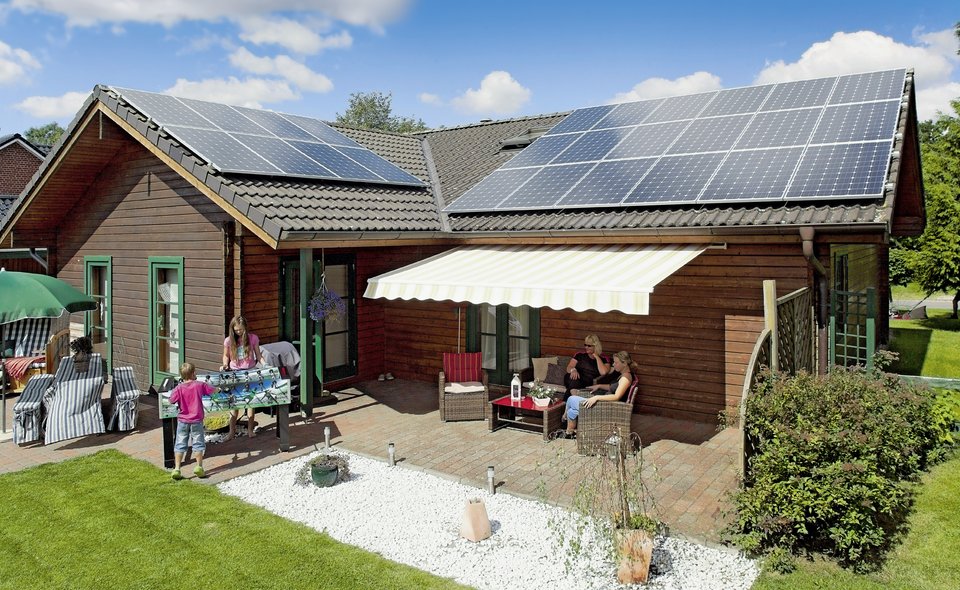 Wohnhaus mit Photovoltaik-Solaranlage